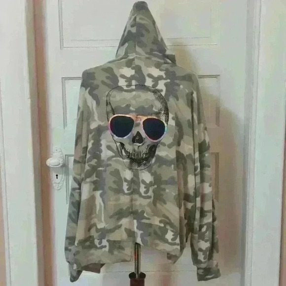 Camo Skull Hoodie #000M - Picture 2 of 4